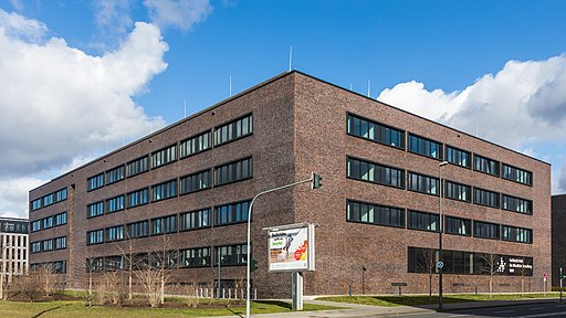 Fachhochschule für öffentliche Verwaltung Nordrhein-Westfalen, Erna-Scheffler-Straße 4, 51103 Köln-4589