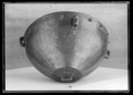 Falkernerarpuka av brons, syrisk-egyptisk, ca 1300, äldsta bevarade exemplaret - Livrustkammaren - 43146.tif