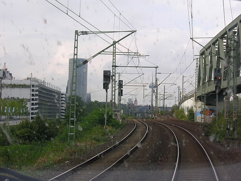 File:Frankfurt-Cologne 15.09.2005 10-59-49.JPG