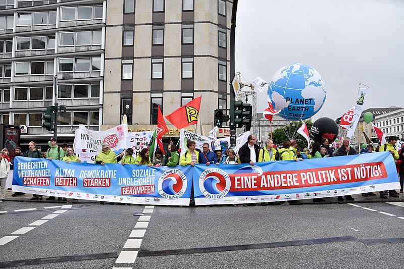 File:G20-Protestwelle Hamburg Demozug 01.jpg