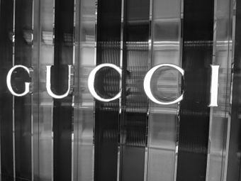 Gucci -