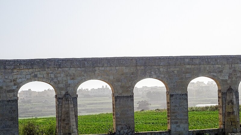 File:Gozo Aqueduct (25153585234).jpg