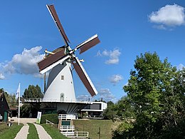 Foto van de Haastrechtse Molen na renovatie bij de heropening op 21-09-2021