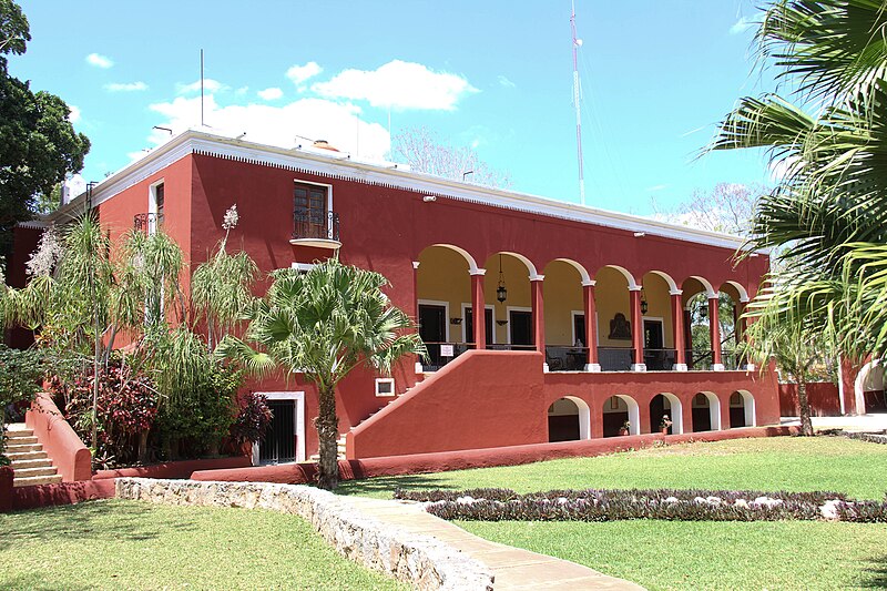 File:Hacienda Sotuta de Peón - Casa grande.jpg