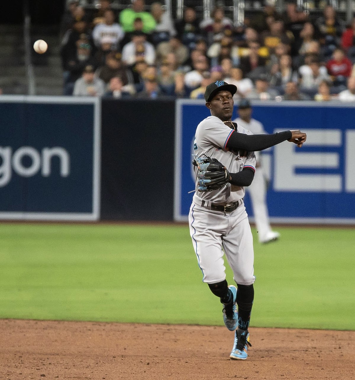 The Pros and Cons of Jazz Chisholm Jr. in Centerfield