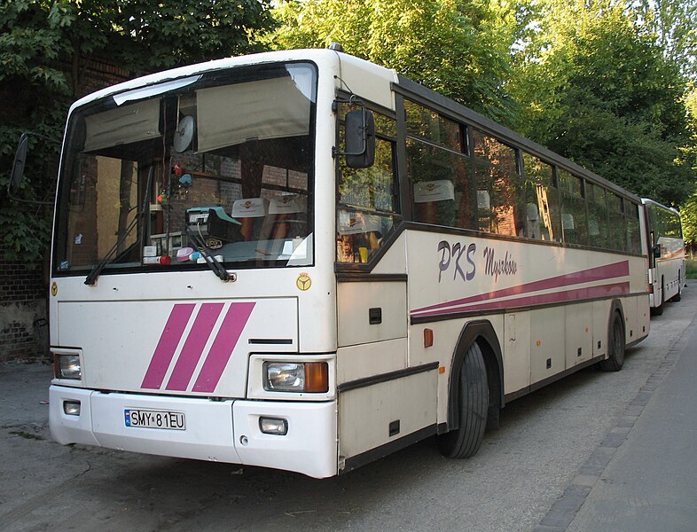 File:Jelcz 120 in Kraków - PKS Myszków (1).jpg