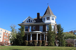 <span class="mw-page-title-main">John E. Arbuckle House</span> Historic house in West Virginia, United States