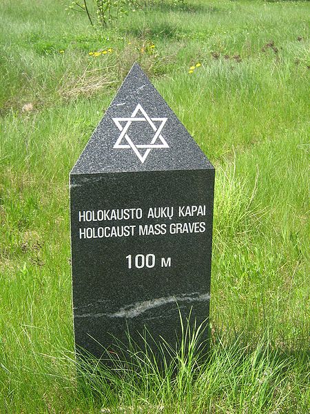 File:Jonavos holokausto kapai.jpg
