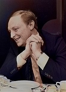 Description de l'image Joop den Uyl and Neil Kinnock, 1984 (cropped).jpg.