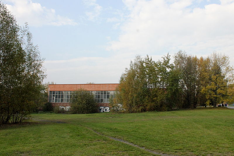 File:Krytý bazén, Karviná-Hranice (2).JPG