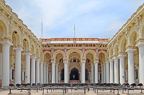 Le palais de Thirumalai Nayak (Madurai, Inde) (14143375983).jpg