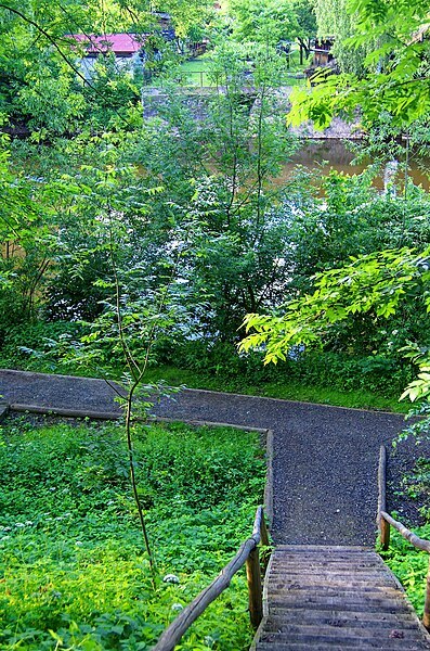 File:Louny - Stezka Ohře - Hiking Trail along River Ohře 03.jpg