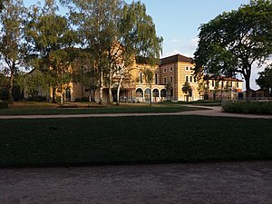 Jardin de la Visitation et l'hôtel Fourvière.