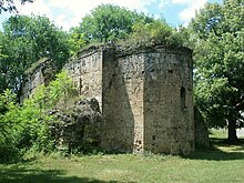 Medieval ruins at Cheremi, Kakheti, Georgia 01.jpg