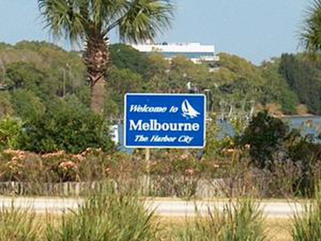 A visitor welcome sign for Melbourne.