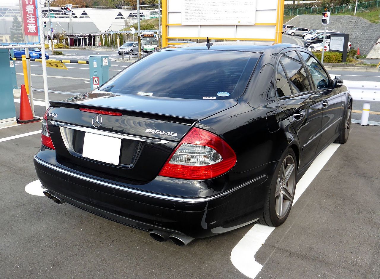 File:Mercedes W211 front 20080127.jpg - Wikimedia Commons