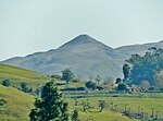 Miniatuur voor Bestand:Mission Peak from Union City after weeks of rain.jpg