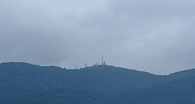 Vue des antennes de radio-communication au sommet.