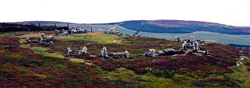 File:Mull Hill - Meayll Circle burial site panoramic - geograph.org.uk - 1716912.jpg