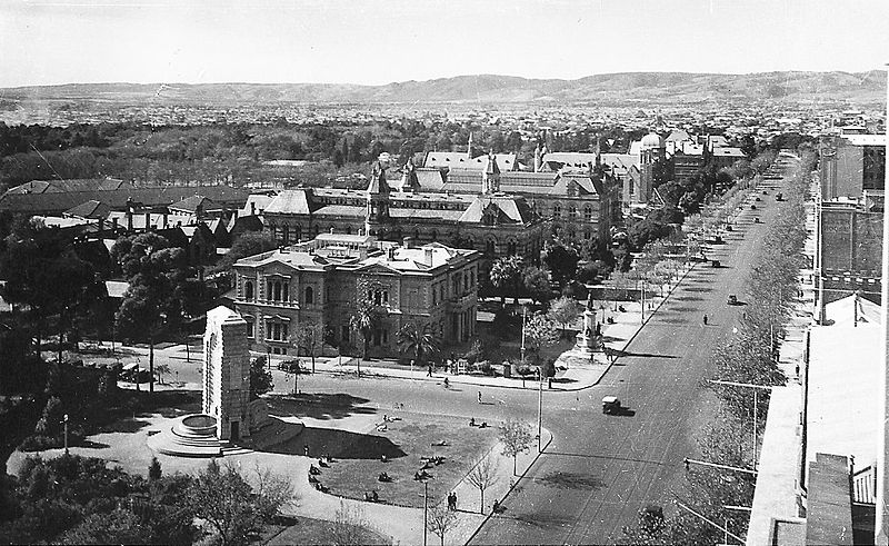 File:North Terrace, Adelaide, 1940.jpg