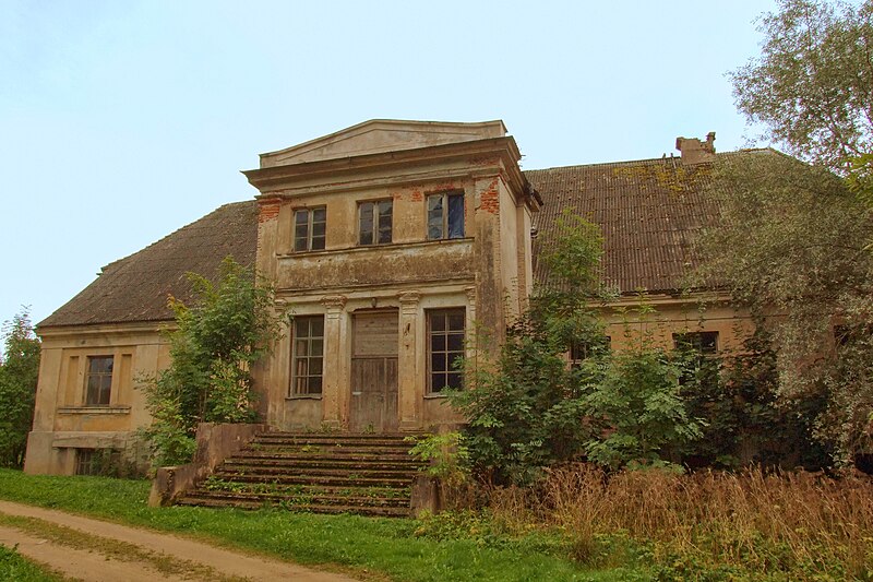 File:Oksle manor - Oksles muiža.jpg