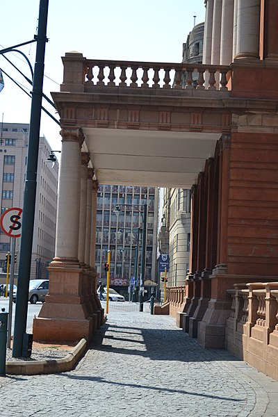 File:Old Raadsaal, Church Square Pretoria 007.jpg