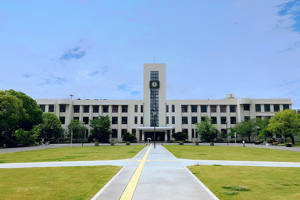 Osaka City University Main Building 20190818.jpg