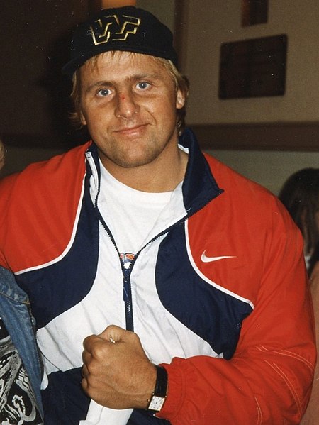 File:Owen Hart with a fan.jpg