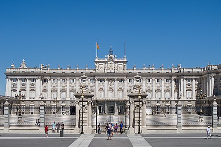 Tập tin:Palacio Real de Madrid - 21.jpg