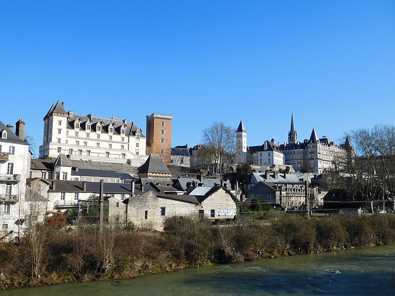 File:Pau Castle in 2019 01.jpg