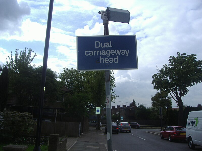 File:Peeling dual carriageway sign, Harrow Drive - geograph.org.uk - 2247121.jpg