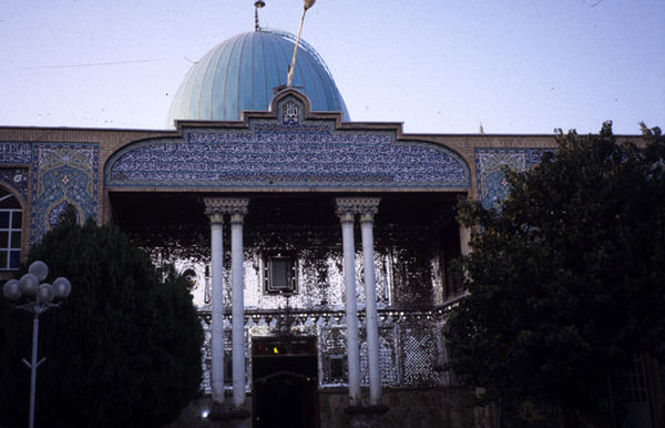 Peyghambarieh ("the place of the prophets"). The mausoleum contains the resting place of four Jewish saints.