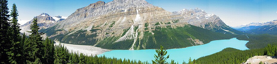 Panorama of Peyto Lake