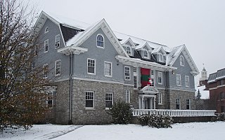 <span class="mw-page-title-main">North American fraternity and sorority housing</span> Residential aspect of Greek life