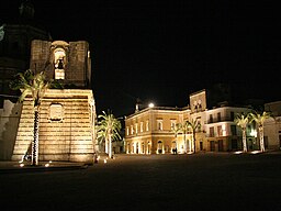 Piazza liberta vista notturna.jpg