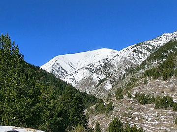 Vue du Bony de Salòria depuis le village.