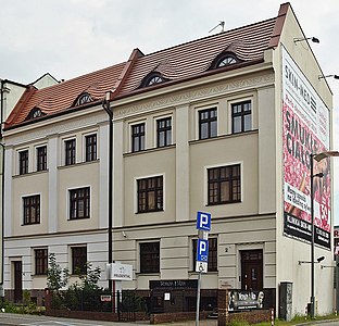 View of tenements at 2/4