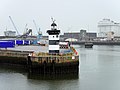 Hafen von Dublin, Leuchtturm am North Wall Quay (geografisch 5417522) .jpg