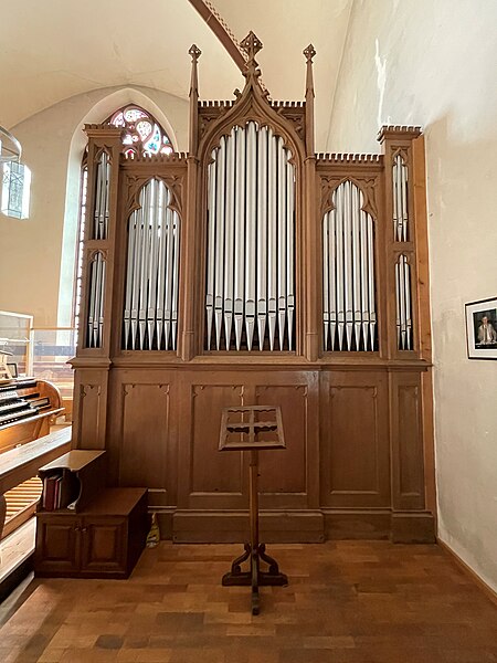 File:Prospekt, Weigle Orgel St. Johannes Obernheim-Kirchenarnbach.jpg
