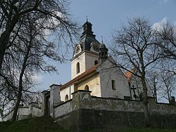 Farní kostel sv. Vavřince v Putimi.