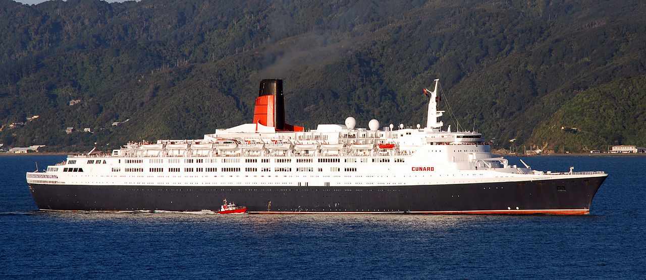 File:Queen Elizabeth 2 (ship, 1969) 001.jpg - Wikimedia ...