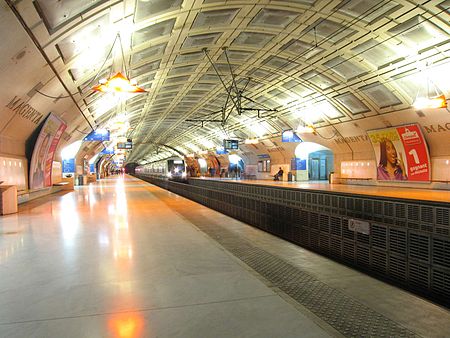 RER E station Magenta