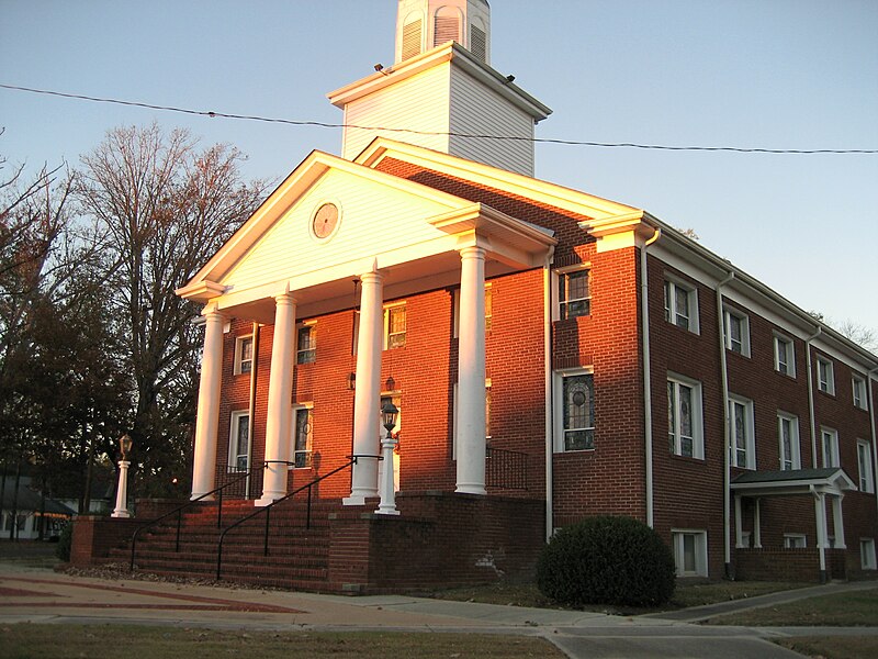 File:RobersonvilleFirstBaptist.JPG