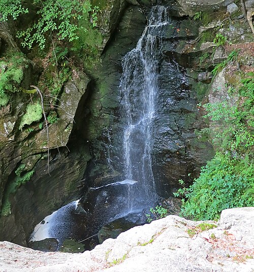 Royalston Falls are reached on a 0.8 mile descending pathway from the trailhead on Route 32.