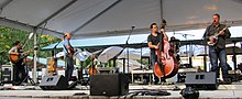 Die Band tritt auf einem Festival in Farmington, Utah auf.