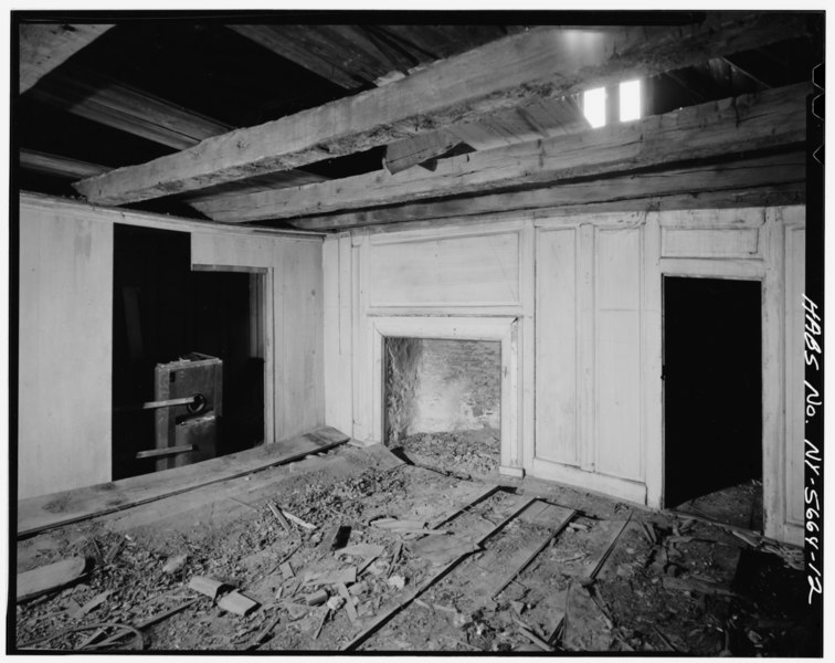 File:SECOND FLOOR, BEDROOM ON RIGHT, VIEW OF FIREPLACE AND PANELING - John Haskell House, Windsor Highway (Route 32), New Windsor, Orange County, NY HABS NY,36-NEWI,1-12.tif