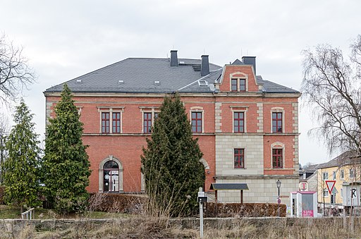 Schwarzenbach a.d.Saale, Bahnhofsplatz 2-001