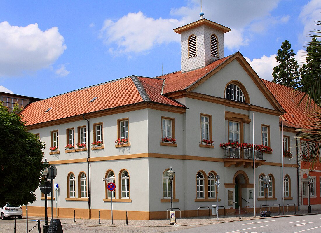 File:Schwetzingen Rathaus 20100622.jpg