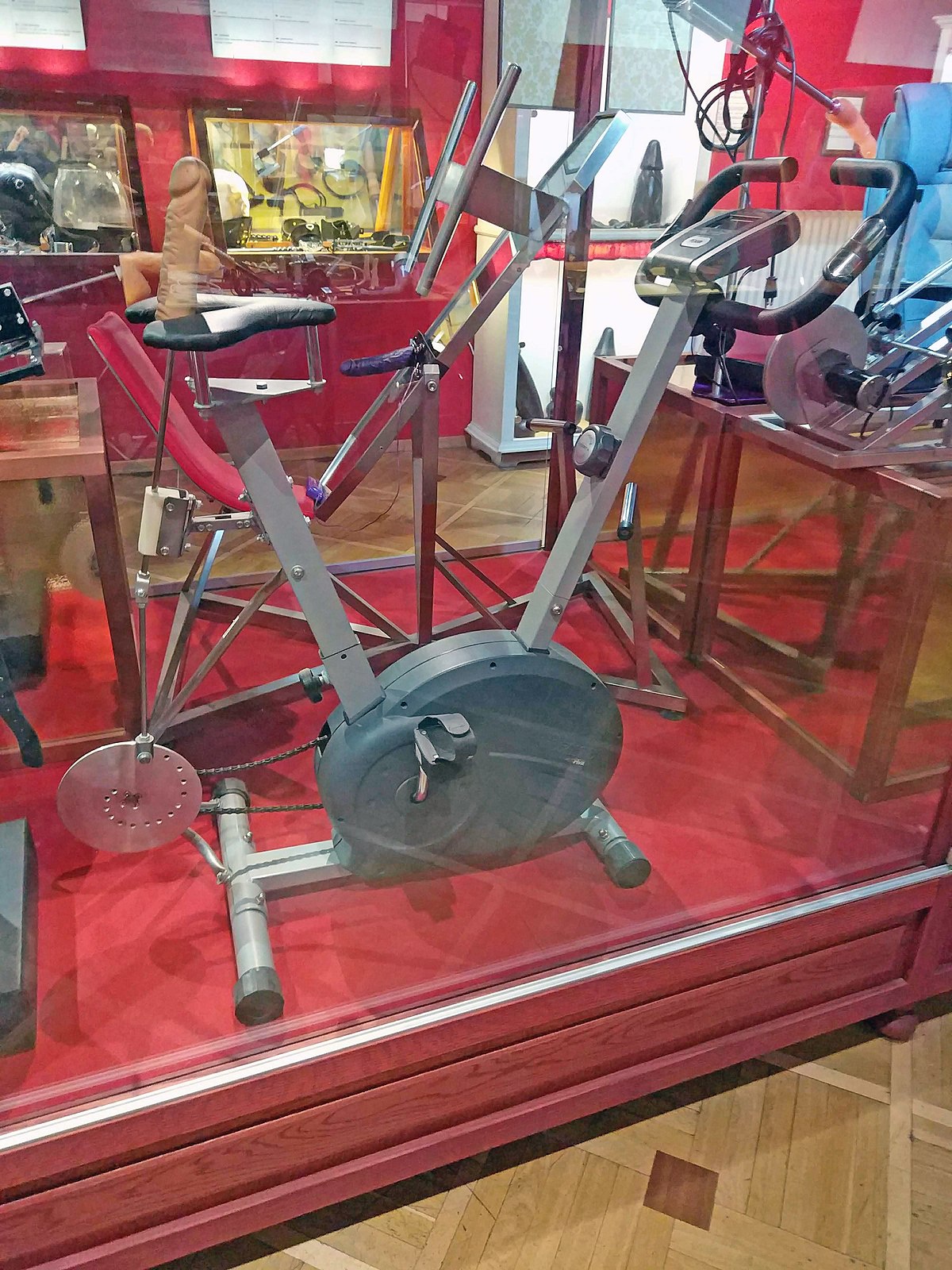 Bicycle fucking machine