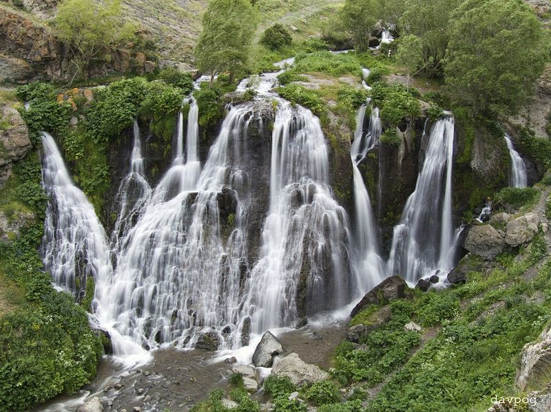 File:Shaki waterfall.jpg